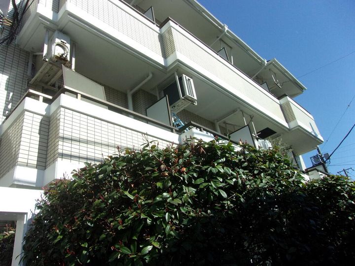 AVANCE早稲田の外観