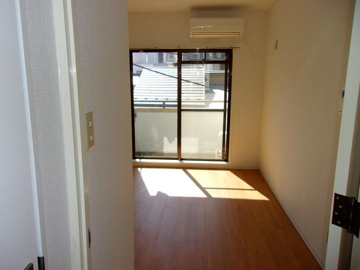 AVANCE早稲田の居間