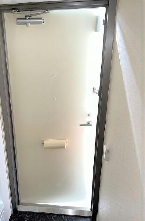 レオパレスBlumenHeimの玄関