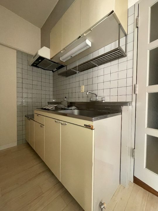 岡山県倉敷市松島(マンション)の賃貸物件のキッチン