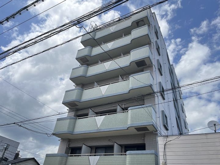 アクアコート廿日市の外観