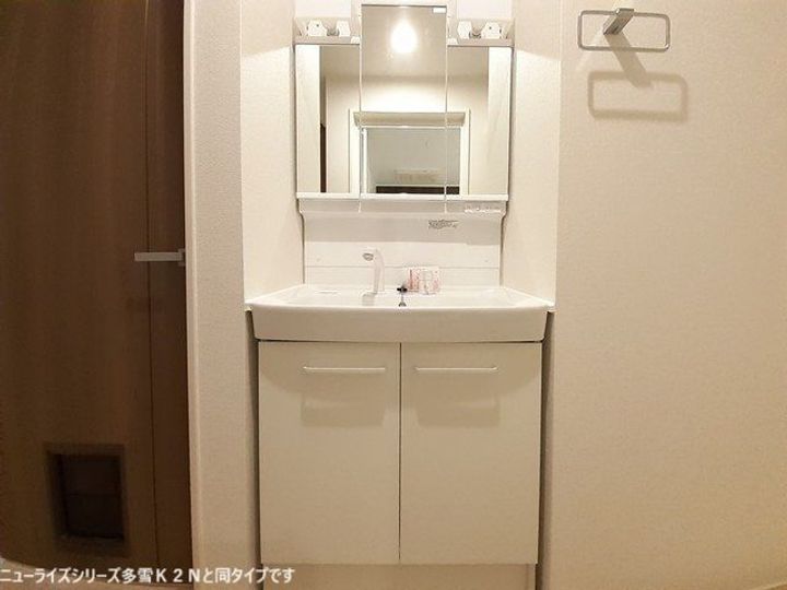 プラウド四屋 Iの内装
