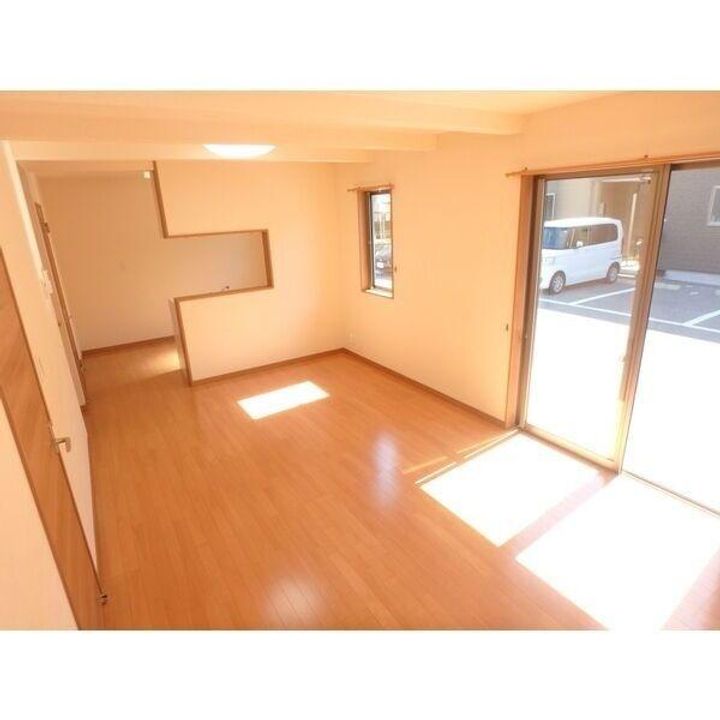 栃木県宇都宮市石井町(一戸建)の賃貸物件の居間