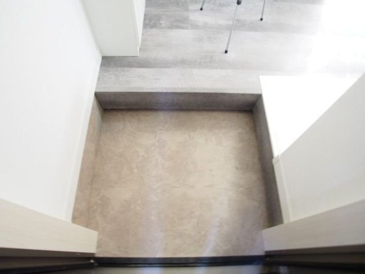 Residence Ray RX-78の玄関