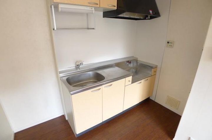 グリーンヒルズD棟のキッチン