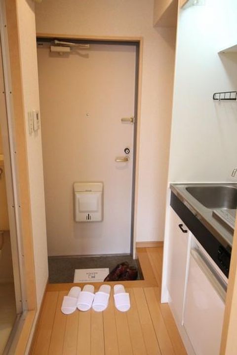 コクコビル羽田の玄関