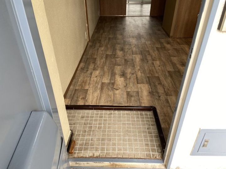 喜多源第一マンションの玄関