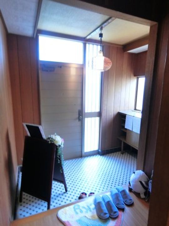 千葉県茂原市中の島町(一戸建)の賃貸物件の玄関