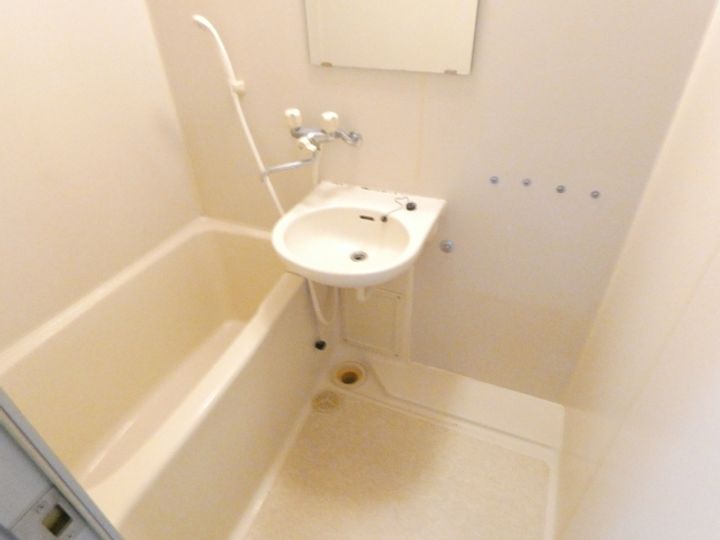 white楽々園の風呂