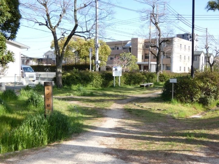 white楽々園の周辺