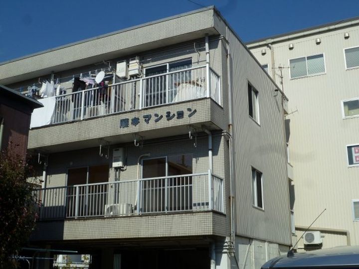 藤本マンション(百石町)の外観