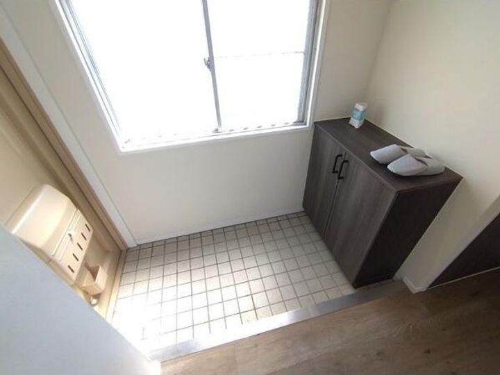 愛知県名古屋市名東区勢子坊2(マンション)の賃貸物件の玄関