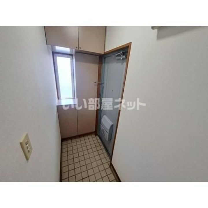 たちばなハイツの玄関