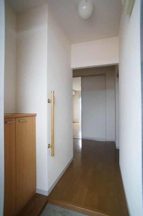 ディアス三本柳 Bの玄関