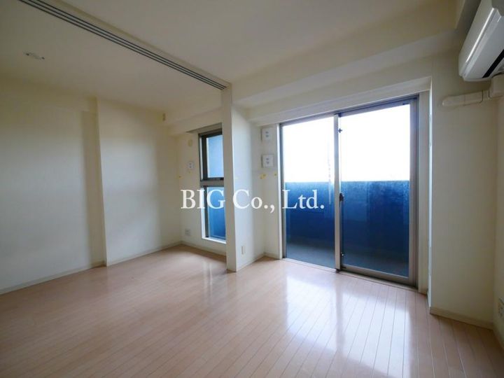 ミリアレジデンス洗足の居間