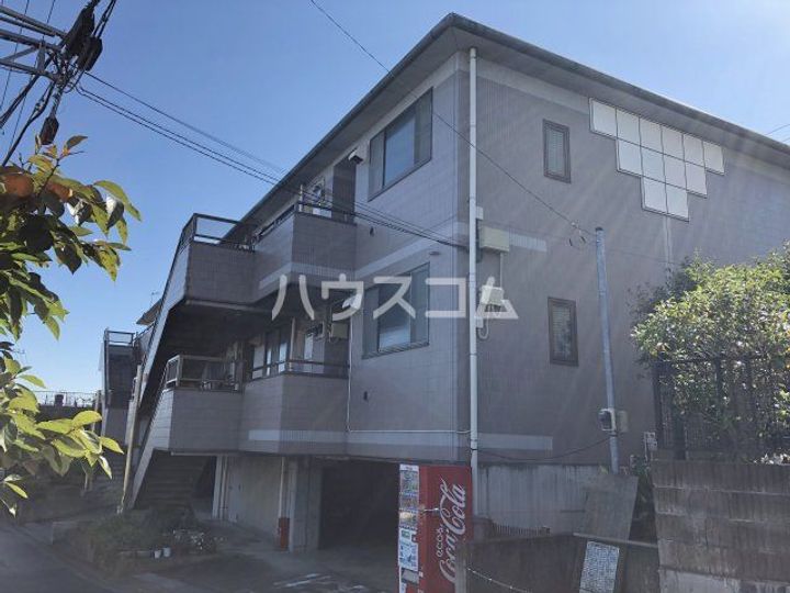 ヤマタケハウスの外観