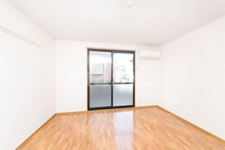 アミティエ三生園の居間