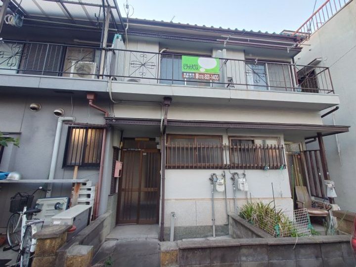 大阪府寝屋川市黒原旭町(一戸建)の賃貸物件の外観