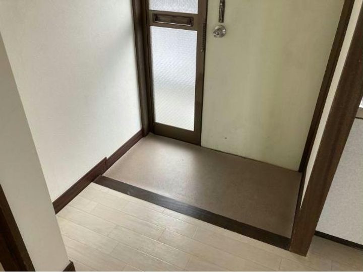 京都府福知山市字篠尾上篠尾(マンション)の賃貸物件の玄関