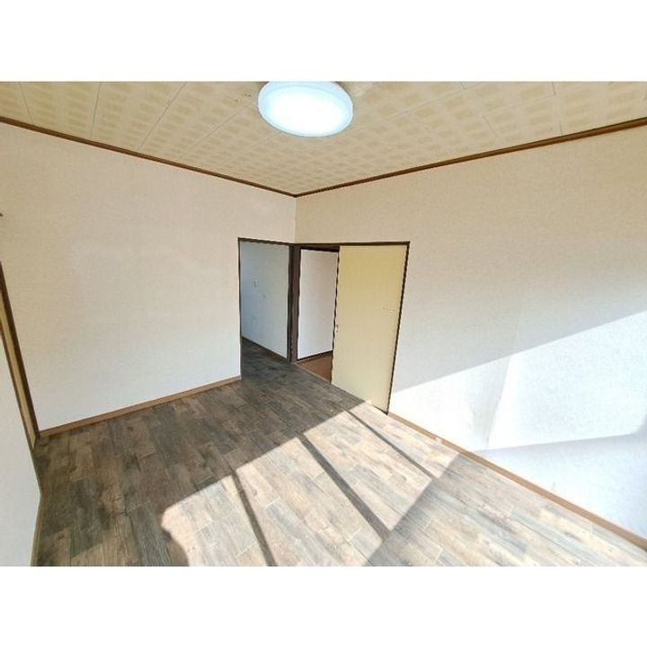 群馬県邑楽郡大泉町大字寄木戸(一戸建)の賃貸物件の居間