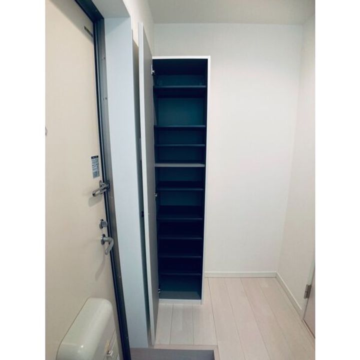 グルージャ黒門の玄関