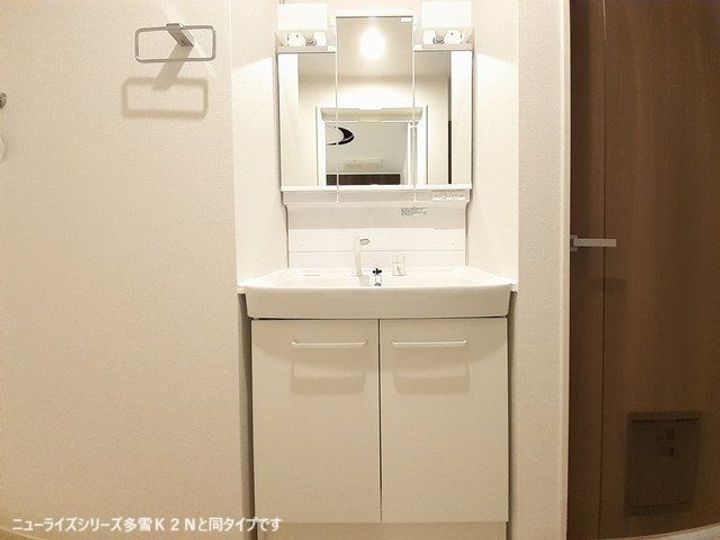 プラウド四屋 Iの内装