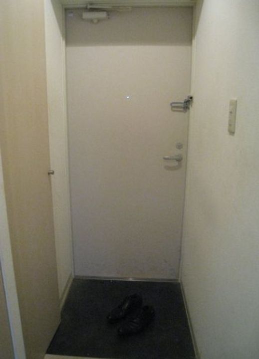 東京都江東区亀戸4(マンション)の賃貸物件の玄関