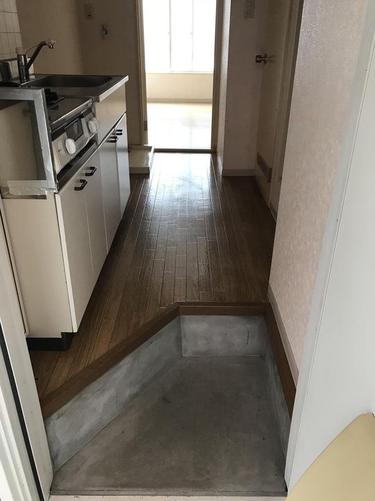 ラポール津田沼Aの玄関