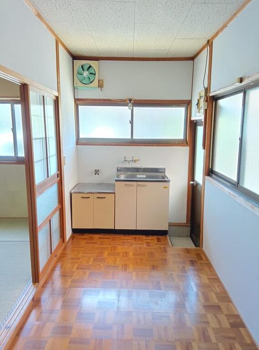 三重県鈴鹿市稲生塩屋3(一戸建)の賃貸物件のキッチン