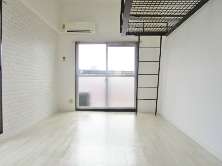 エム・ケイ3枚方公園の内装