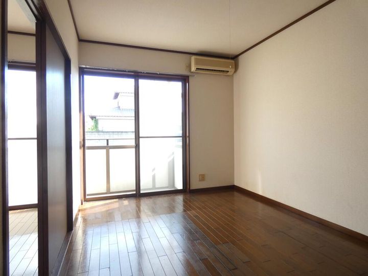アバンセの居間
