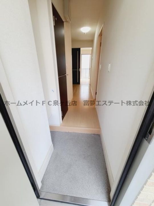 WISTERIA PLACE(ウィステリアプレイス)の玄関