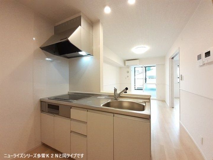 プラウド四屋 Iのキッチン