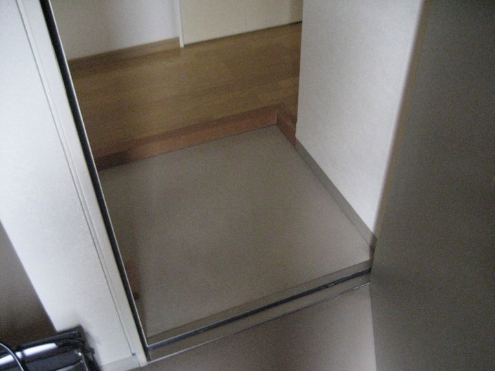 パインベルテIIの玄関
