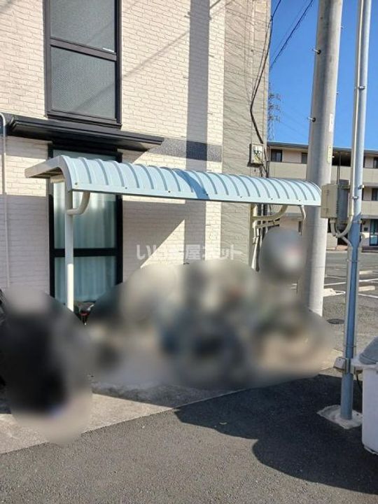 Pine Well駅前A棟の地図
