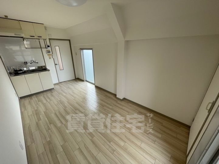 大阪府高槻市芥川町1(マンション)の賃貸物件の居間