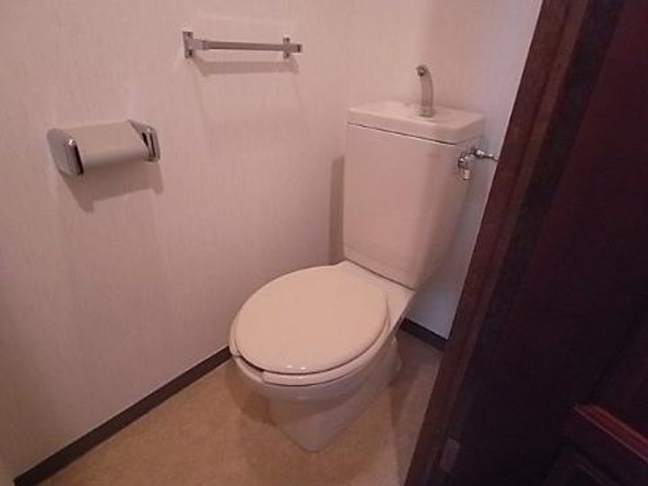 アスキーコートの内装