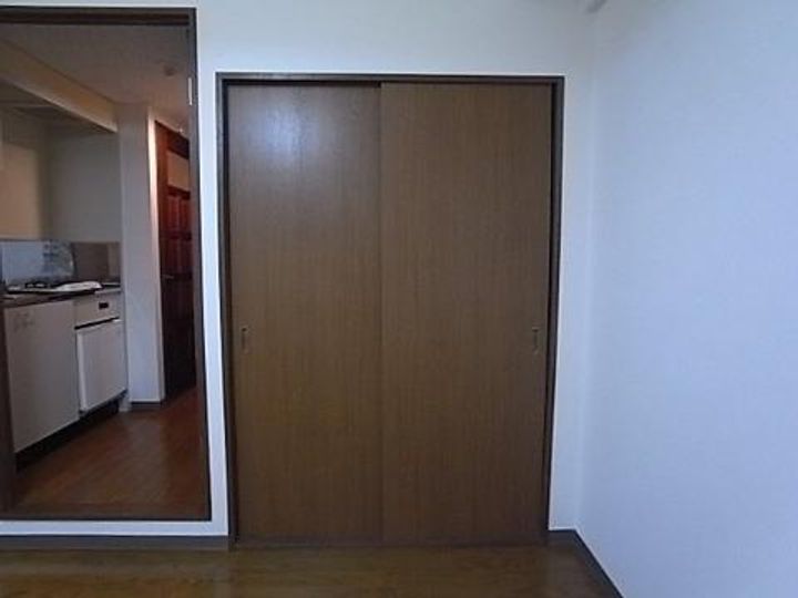 アスキーコートの内装