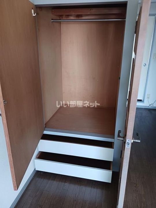 ロイヤル元町の内装