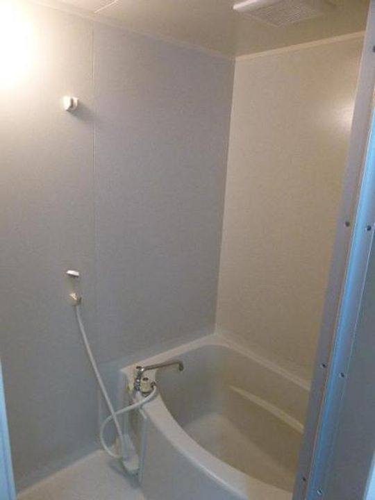 ブロードビューIの風呂