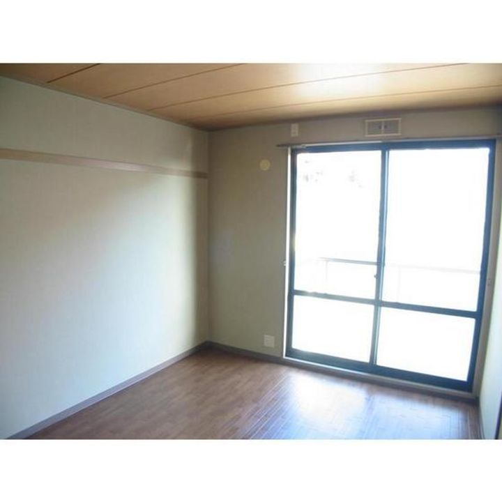 ブロードビューIの内装