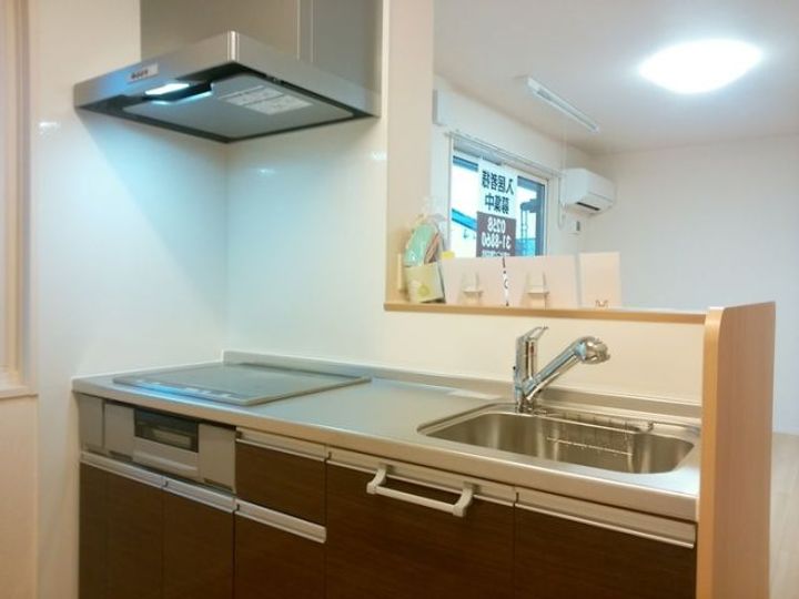 新潟県長岡市左近3(アパート)の賃貸物件のキッチン