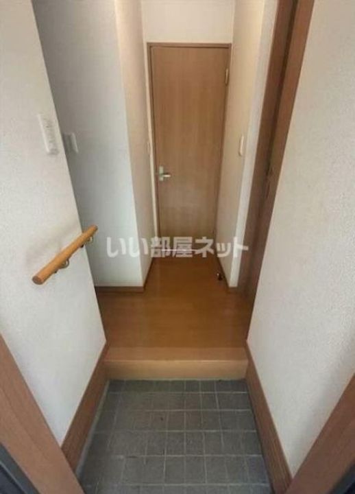 さつき荘の玄関