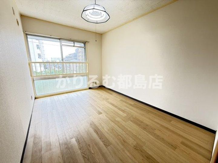 マンションエンゼルの居間
