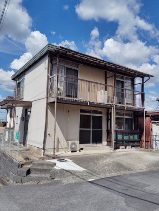 フェリシアの外観