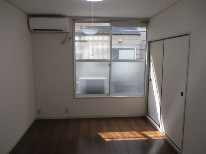 東京都中野区南台3(アパート)の賃貸物件の居間