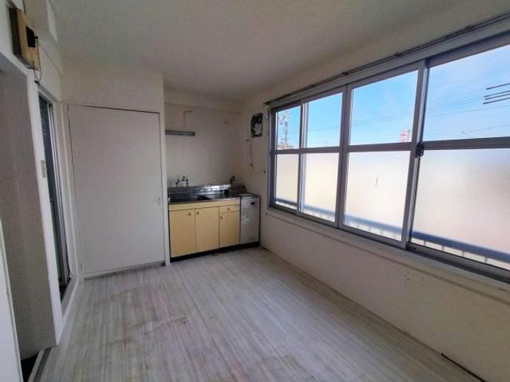 静岡県浜松市中央区北寺島町(マンション)の賃貸物件の居間