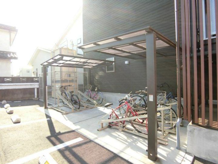 埼玉県吉川市高富1(マンション)の賃貸物件の地図