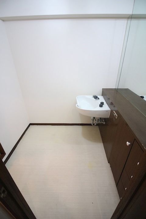 エクセル安部山の内装