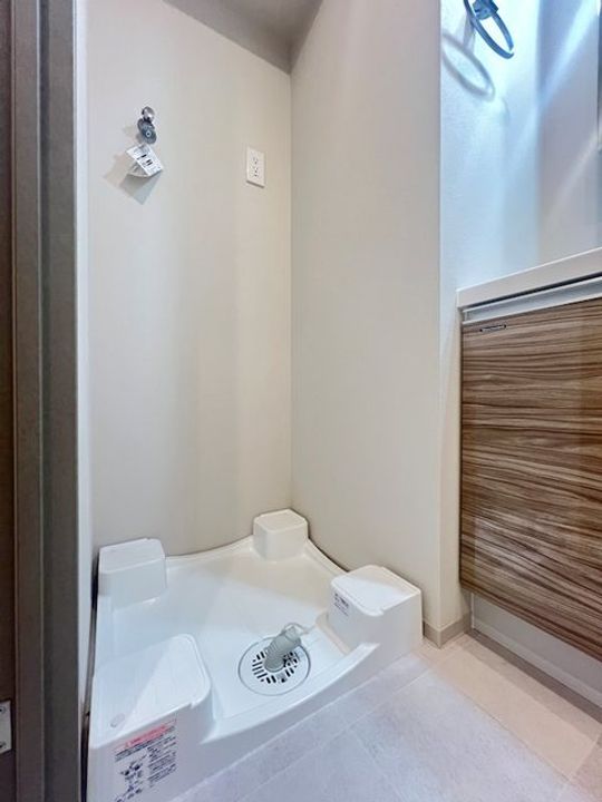 HY′s MINOWA IIの内装